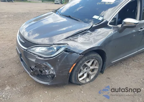 2017 Chrysler Pacifica Limited z USA, uszkodzony, nr VIN 2C4RC1GG3HR712494